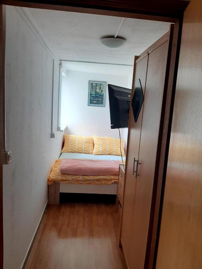 Apartment Tim Senj  Esterno foto